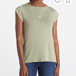 Bravyn Buttonback Detail Knit Tee